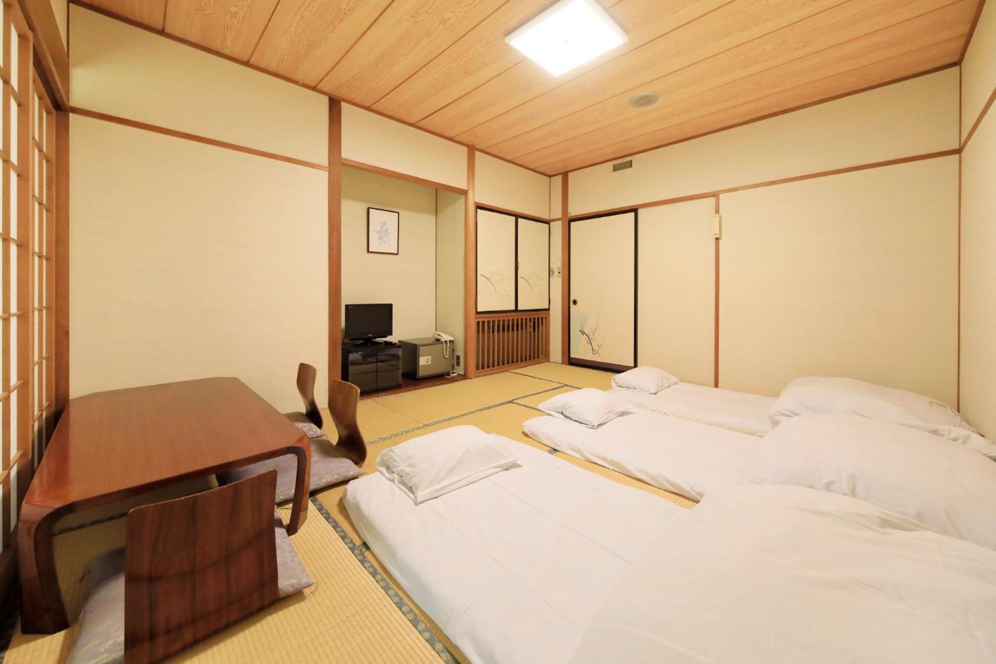 竹あかりの宿 加賀助 Shizukuishi Esterno foto