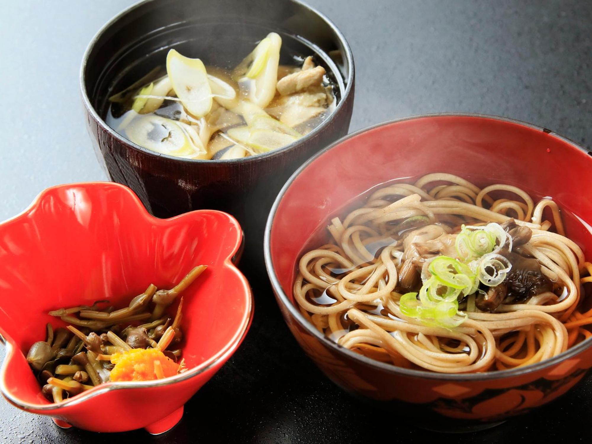 竹あかりの宿 加賀助 Shizukuishi Esterno foto