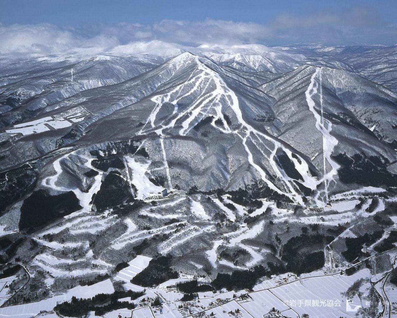 竹あかりの宿 加賀助 Shizukuishi Esterno foto