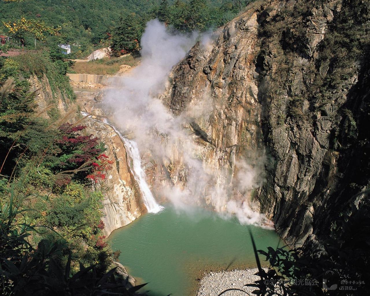 竹あかりの宿 加賀助 Shizukuishi Esterno foto